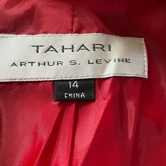 TAHARI: RED JACKET BLACK BUTTON FRONT SZ 14 - Picture 4 of 4